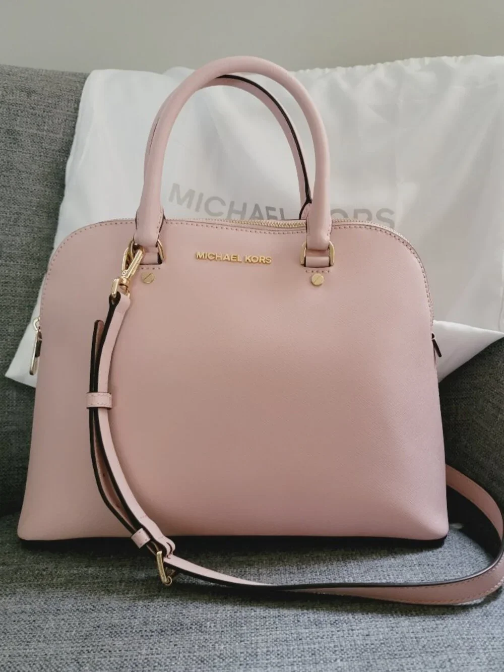Michael Kors Cindy Large Dome Satchel (Blossom Pink)